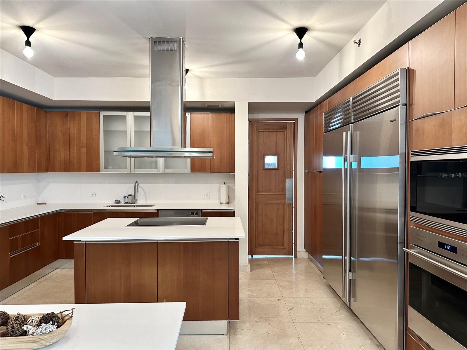 PR9114406 Property Photo