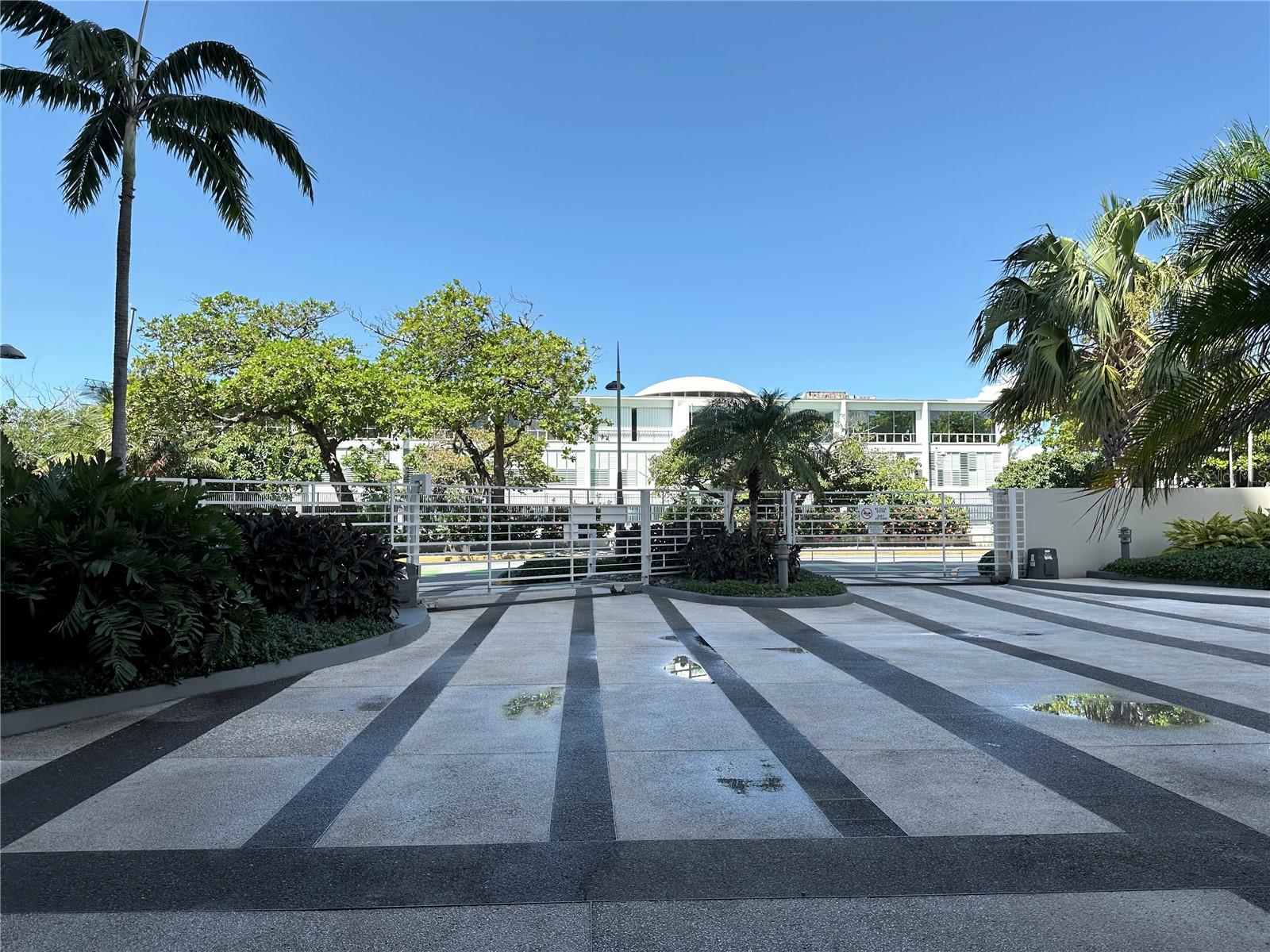 PR9114406 Property Photo