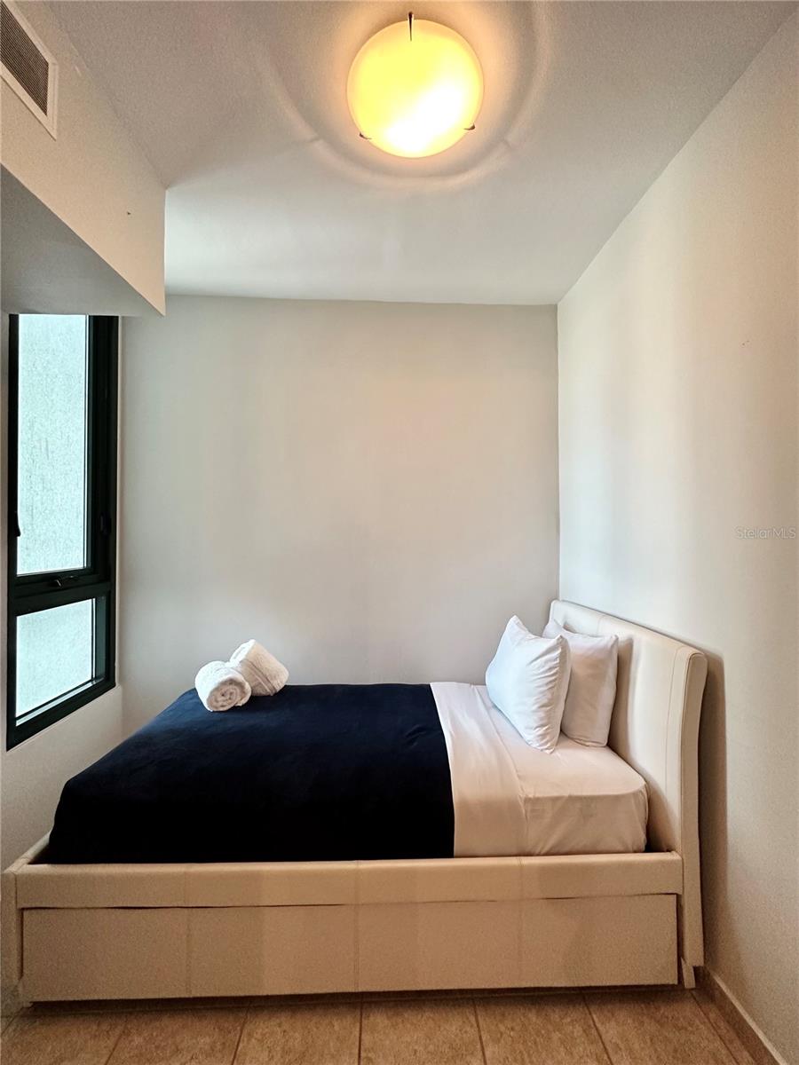 PR9114406 Property Photo