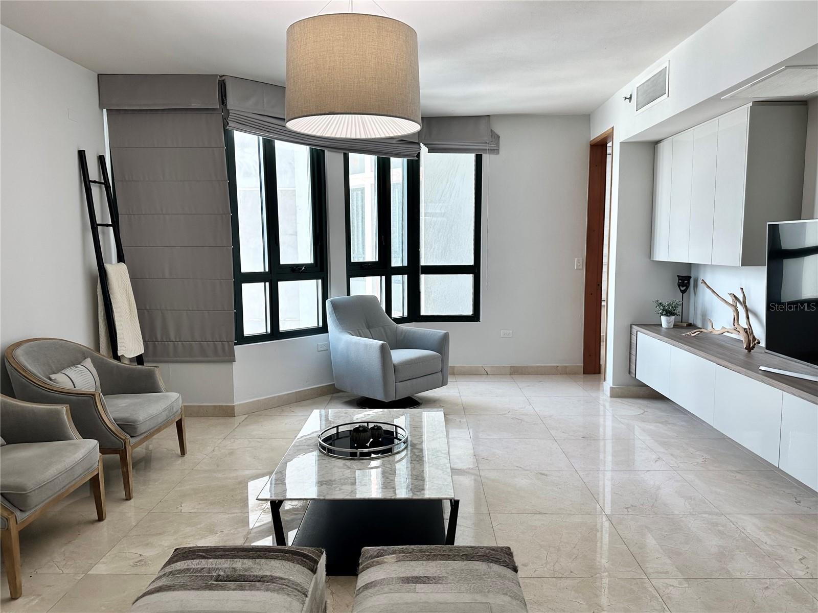 PR9114406 Property Photo