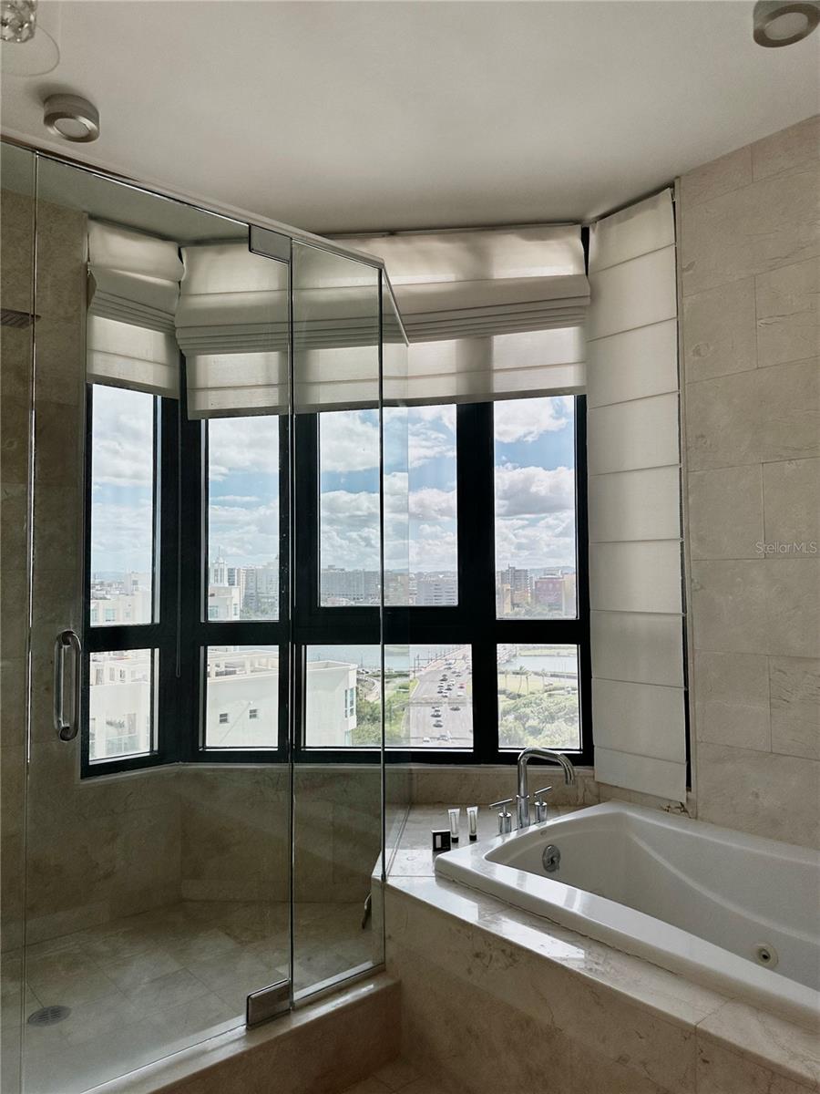 PR9114406 Property Photo