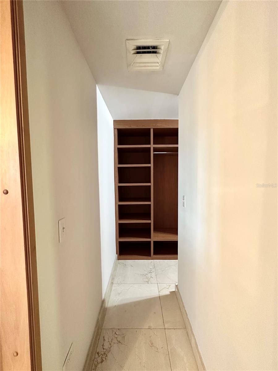 PR9114406 Property Photo