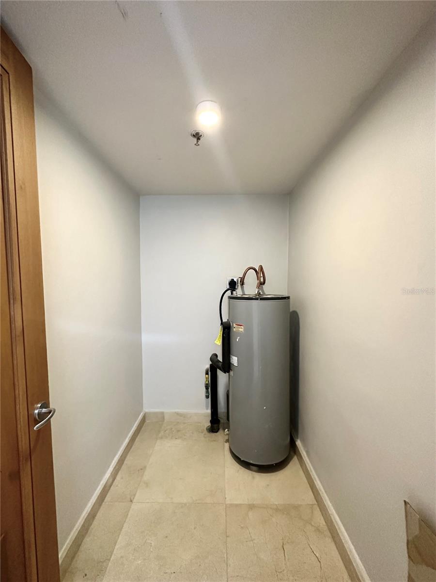 PR9114406 Property Photo