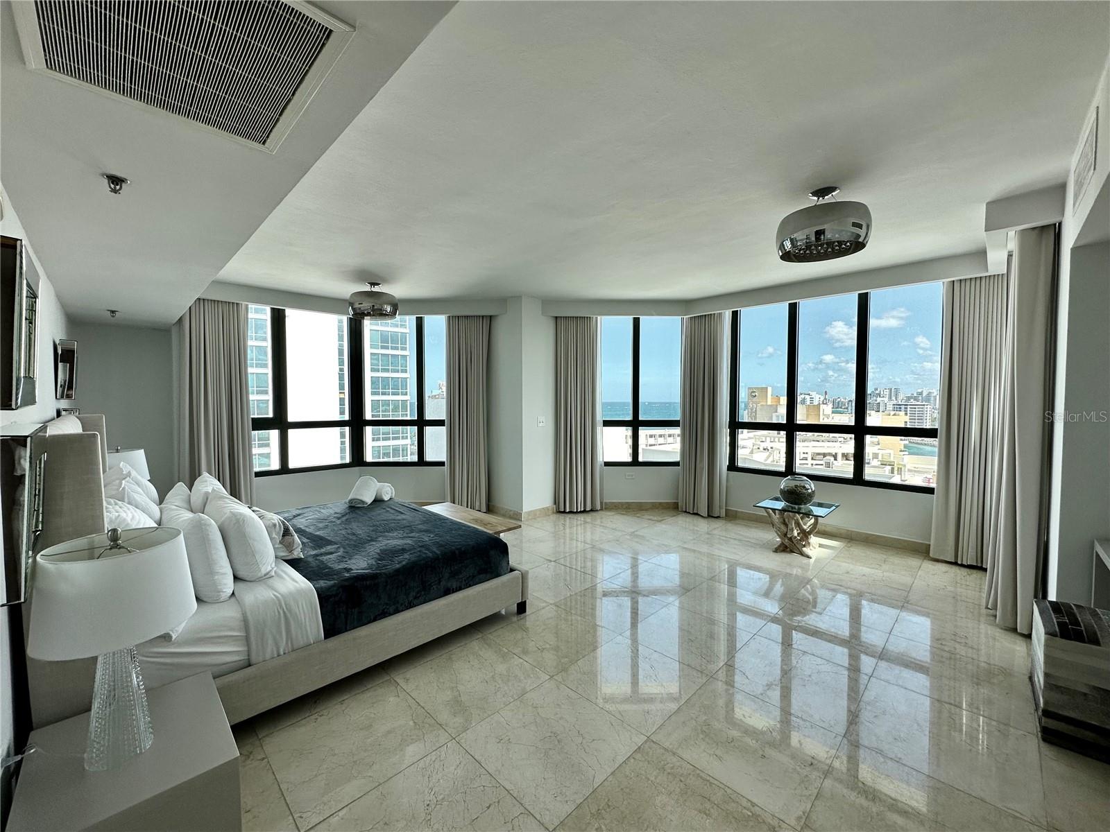 PR9114406 Property Photo