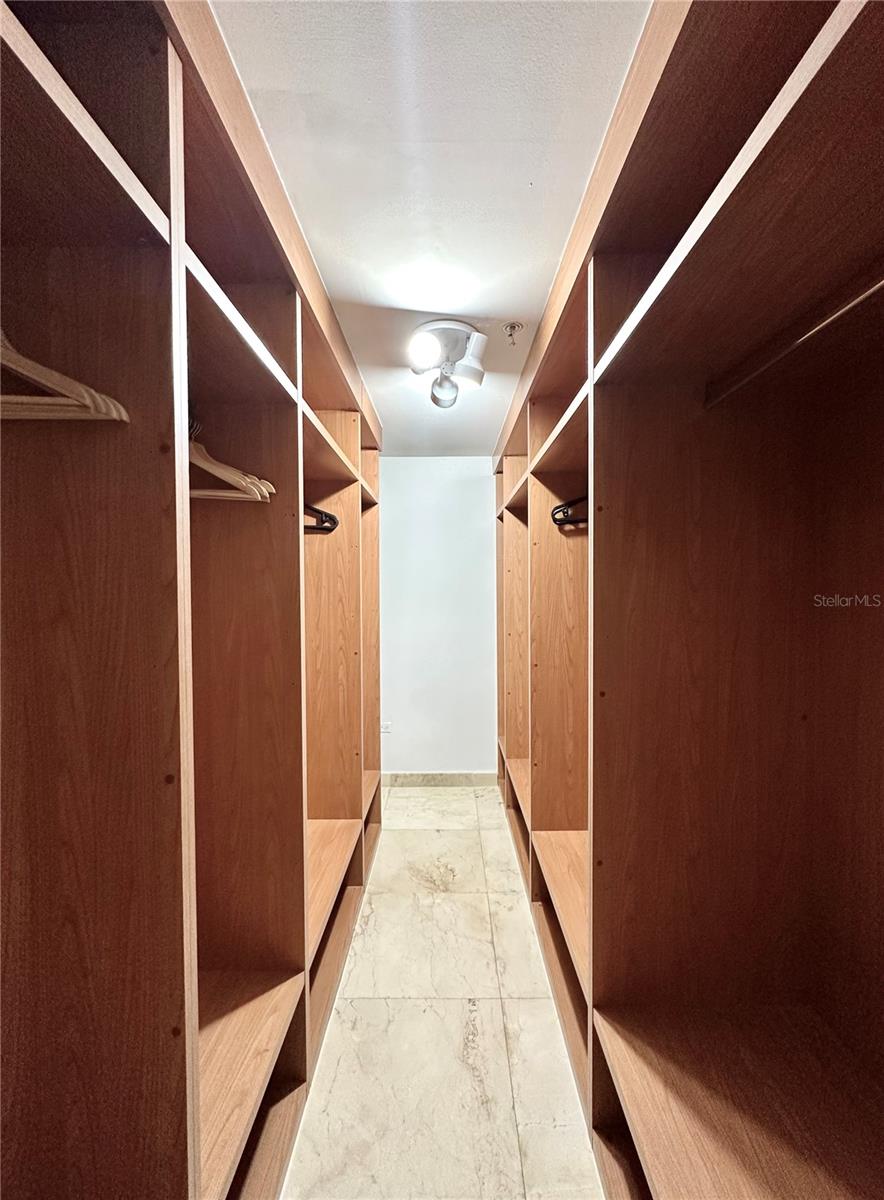 PR9114406 Property Photo