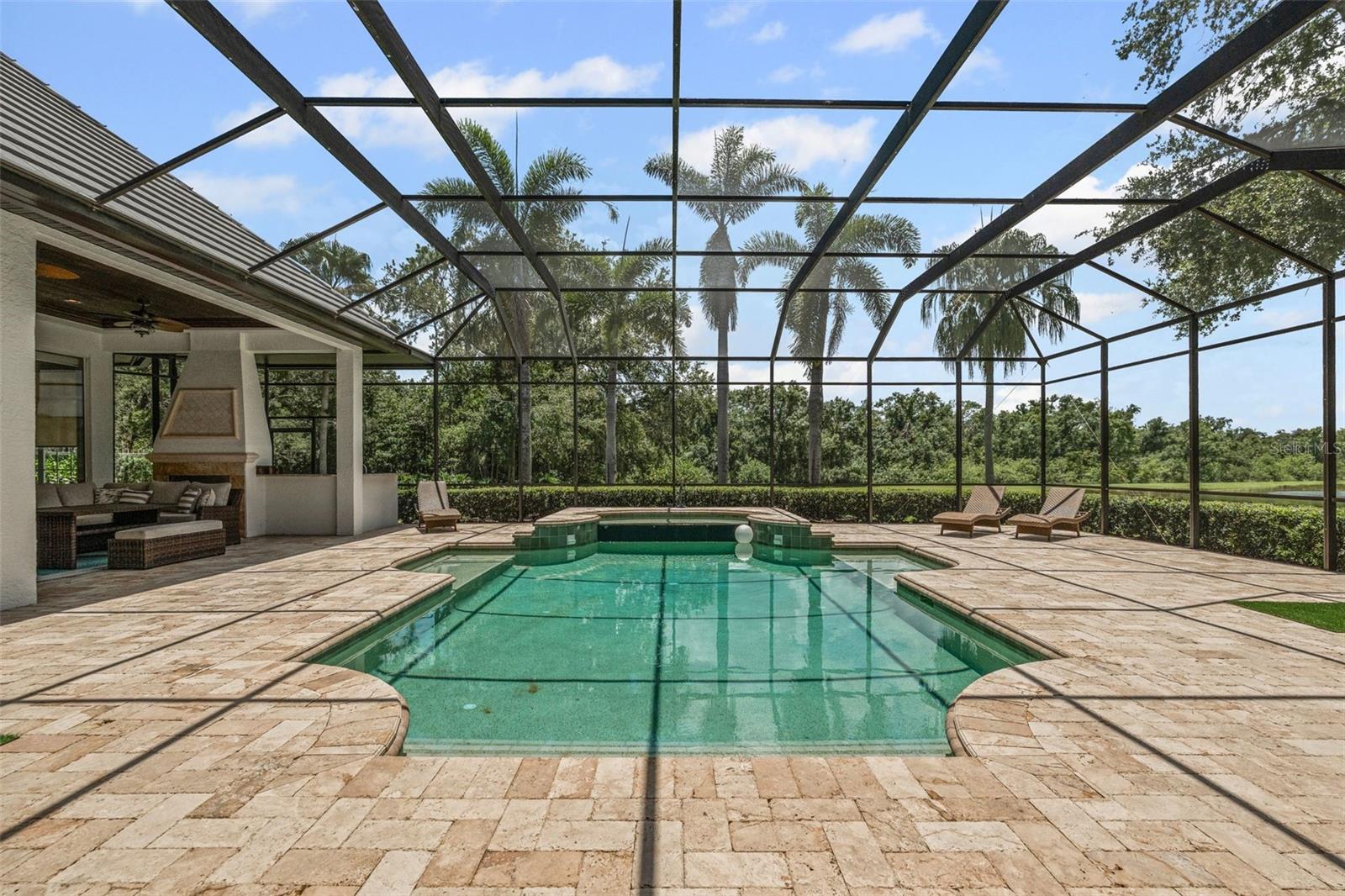 A4656620 Property Photo