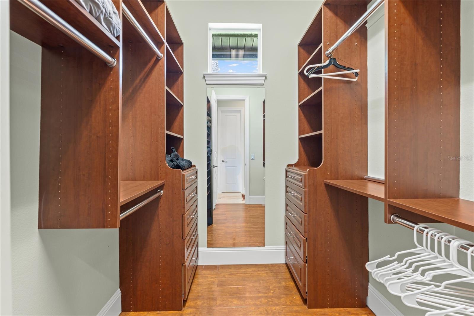 A4656620 Property Photo