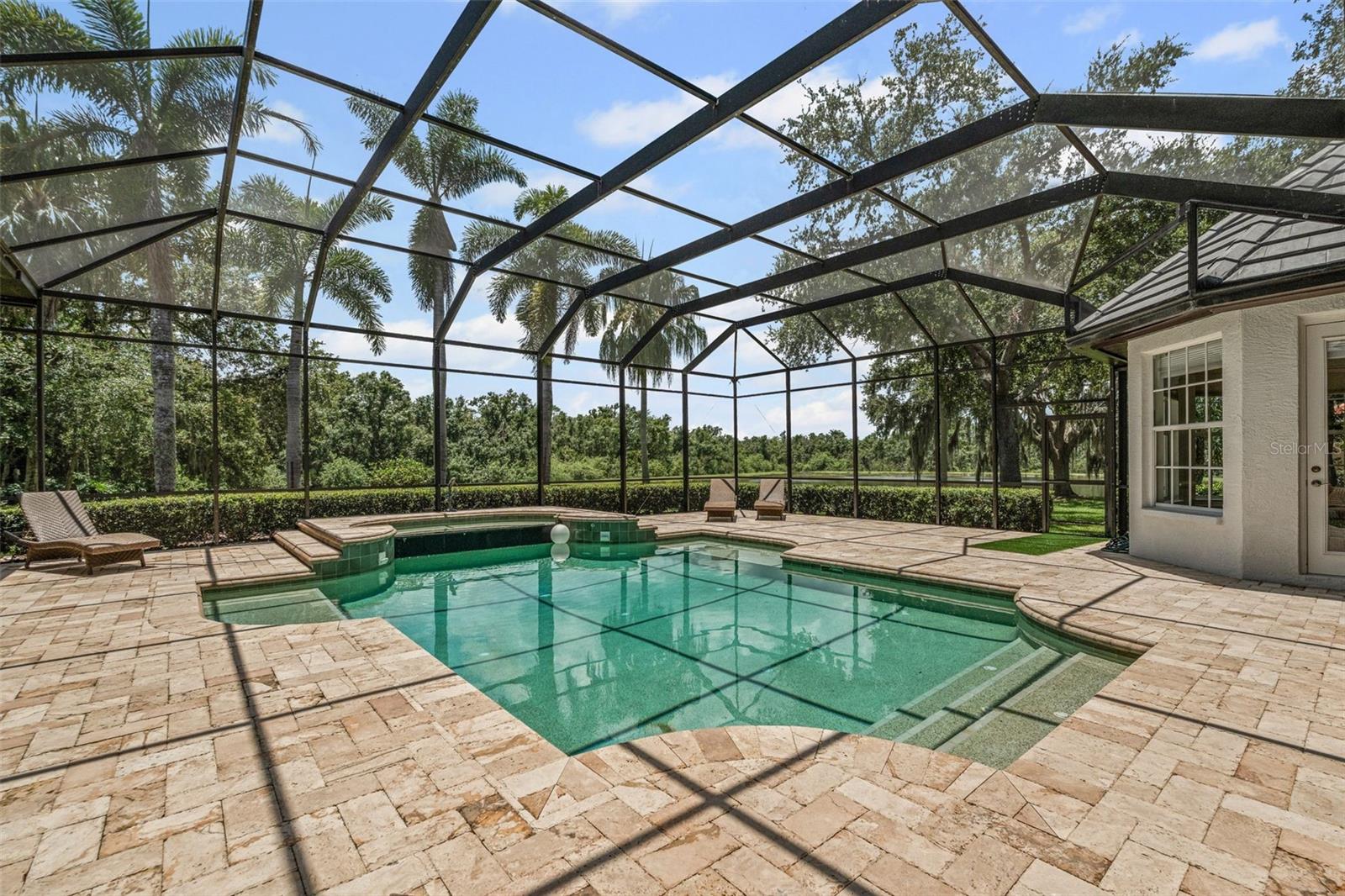 A4656620 Property Photo