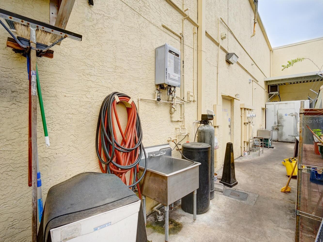 4016 LITTLE RD, NEW PORT RICHEY, FL, 34653