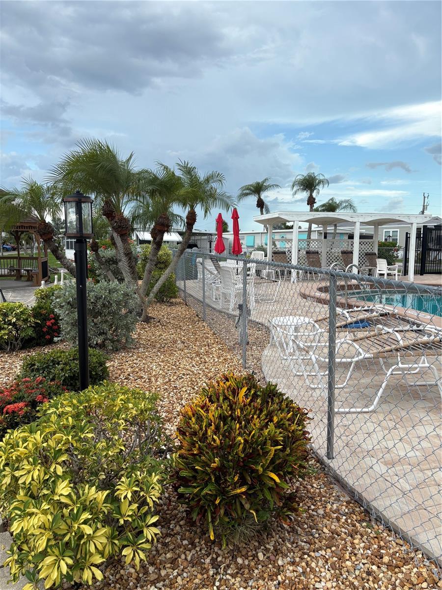 V4943393 Property Photo