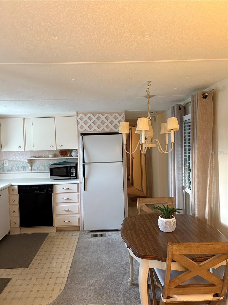 V4943393 Property Photo