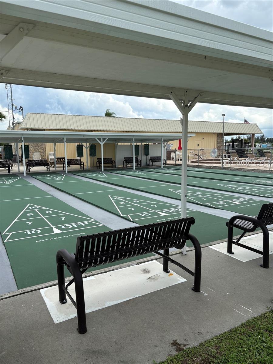 V4943393 Property Photo