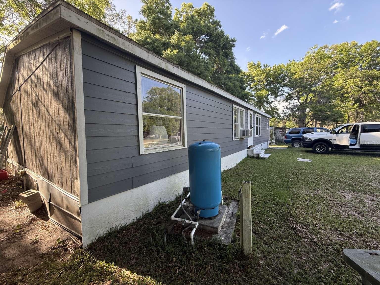 TB8399466 Property Photo