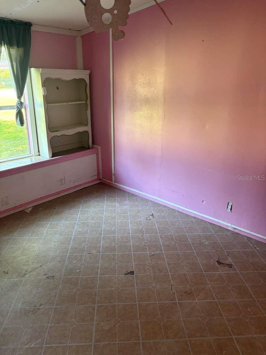 TB8399466 Property Photo