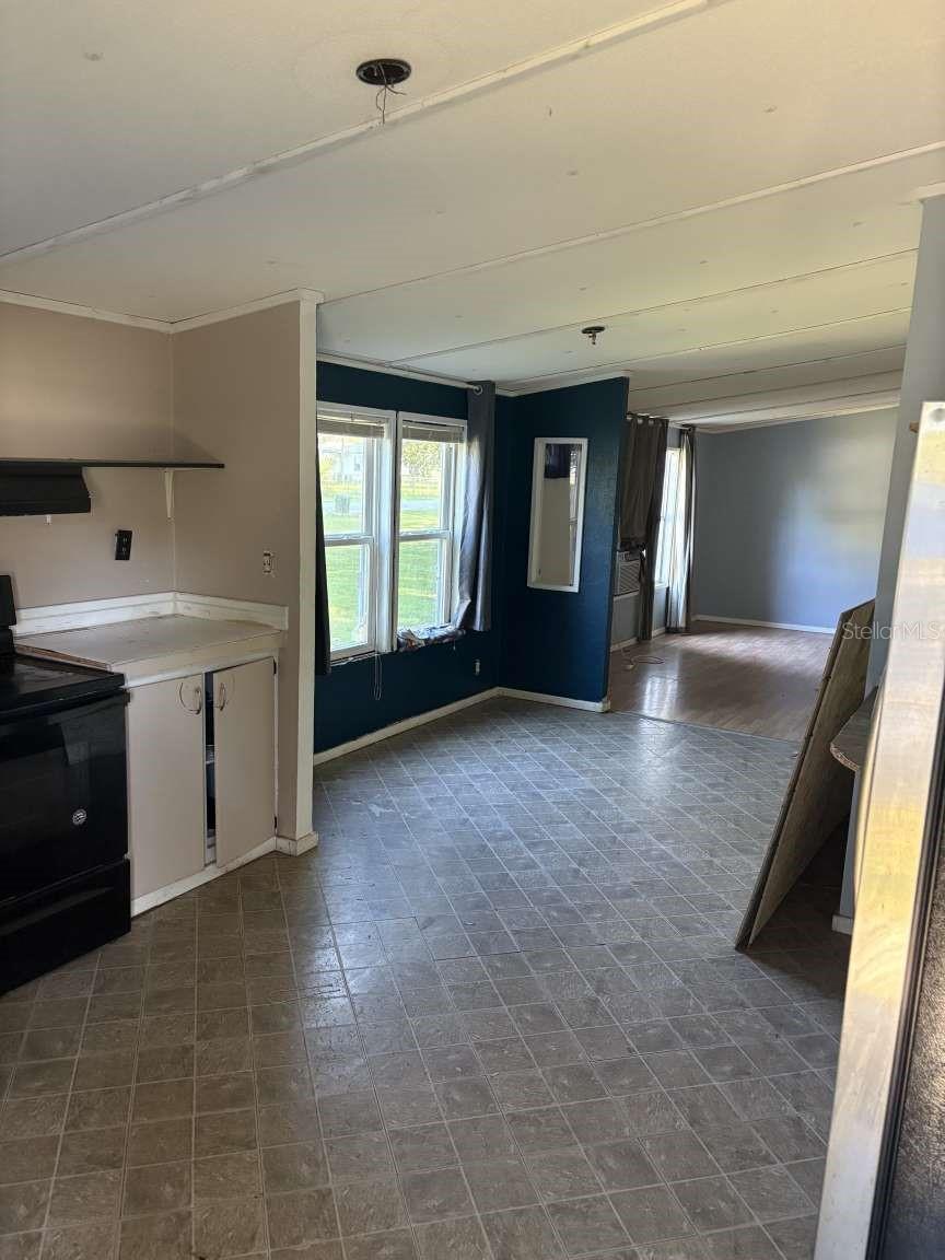 TB8399466 Property Photo