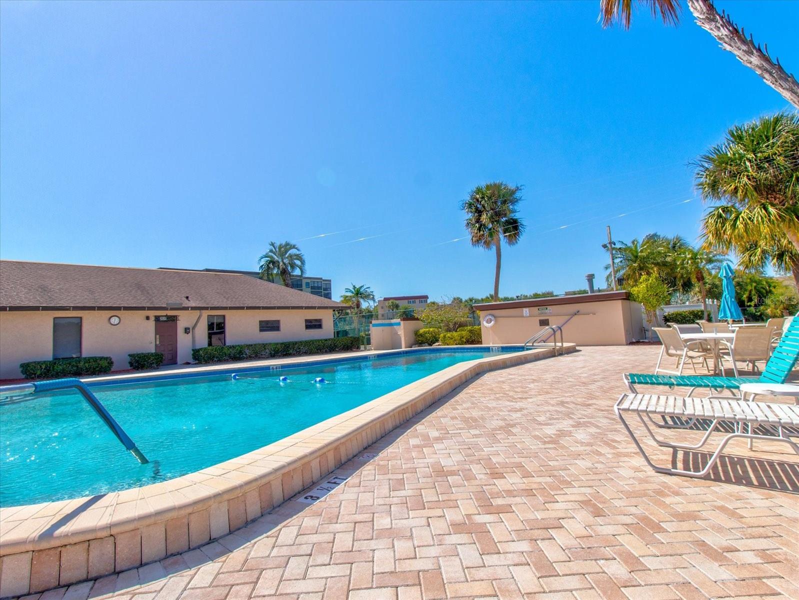 A4656703 Property Photo