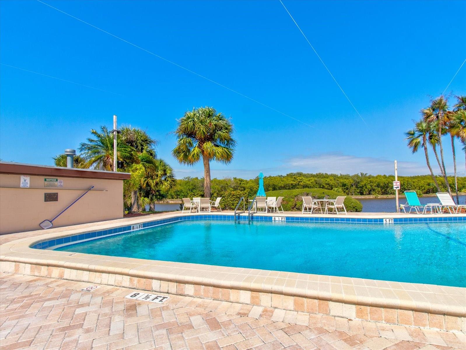 A4656703 Property Photo