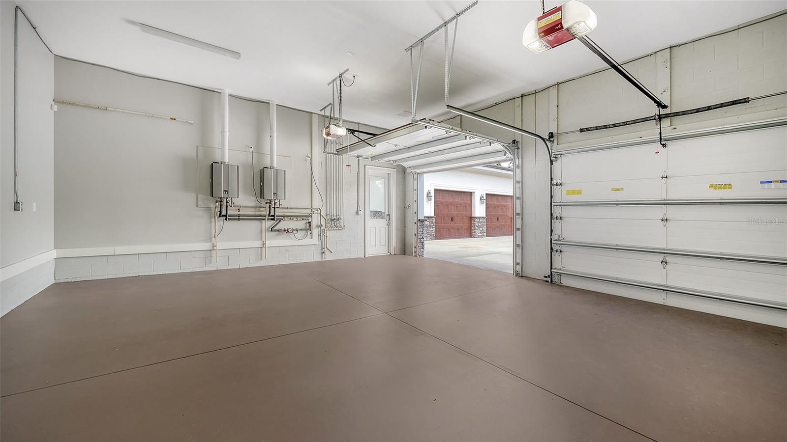 A4656708 Property Photo