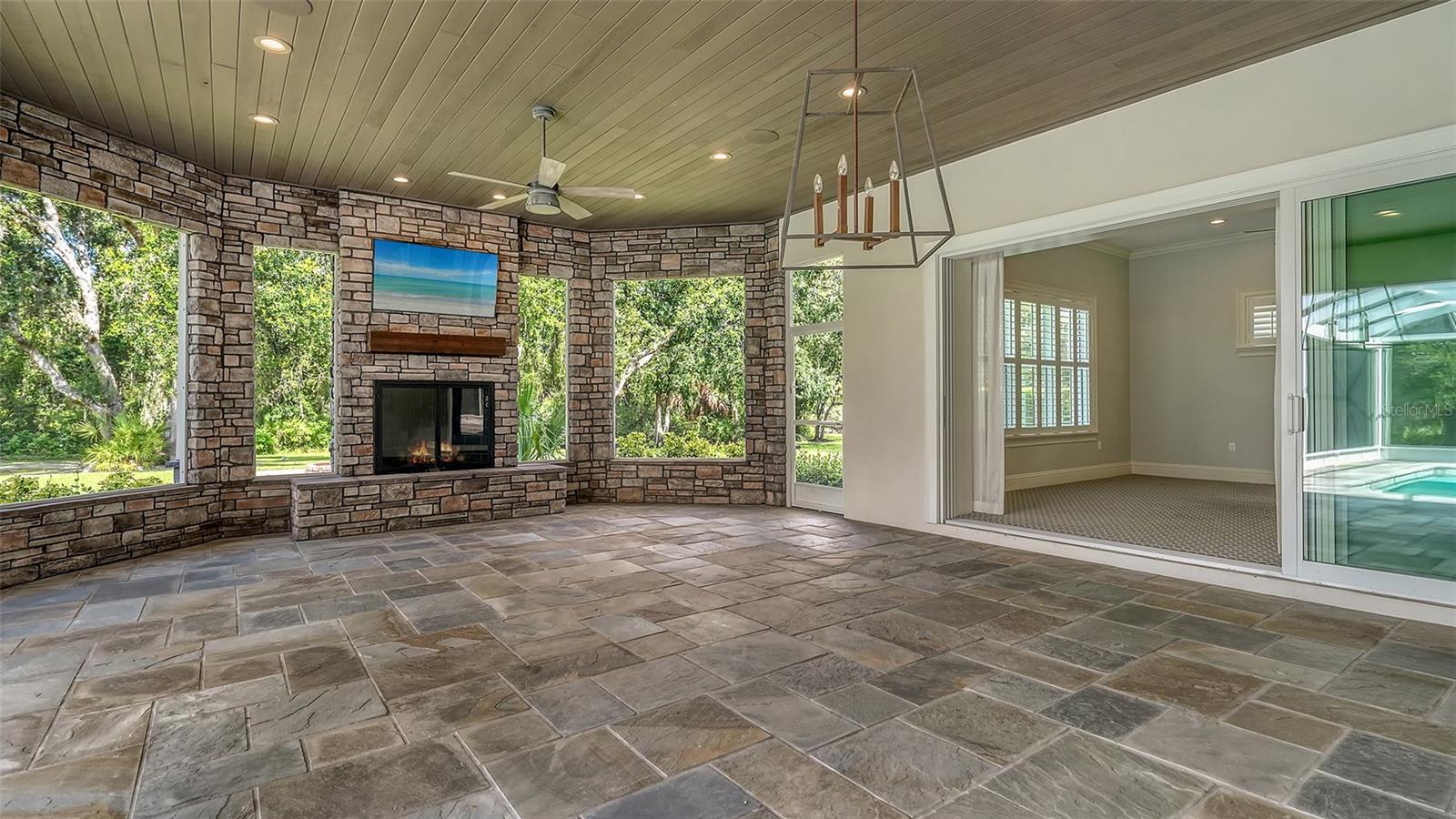 A4656708 Property Photo