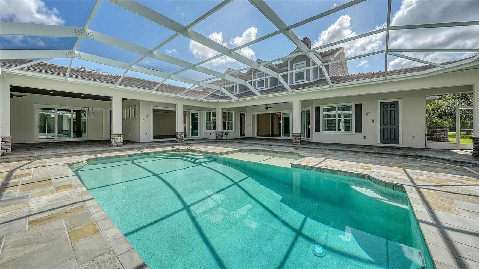 A4656708 Property Photo