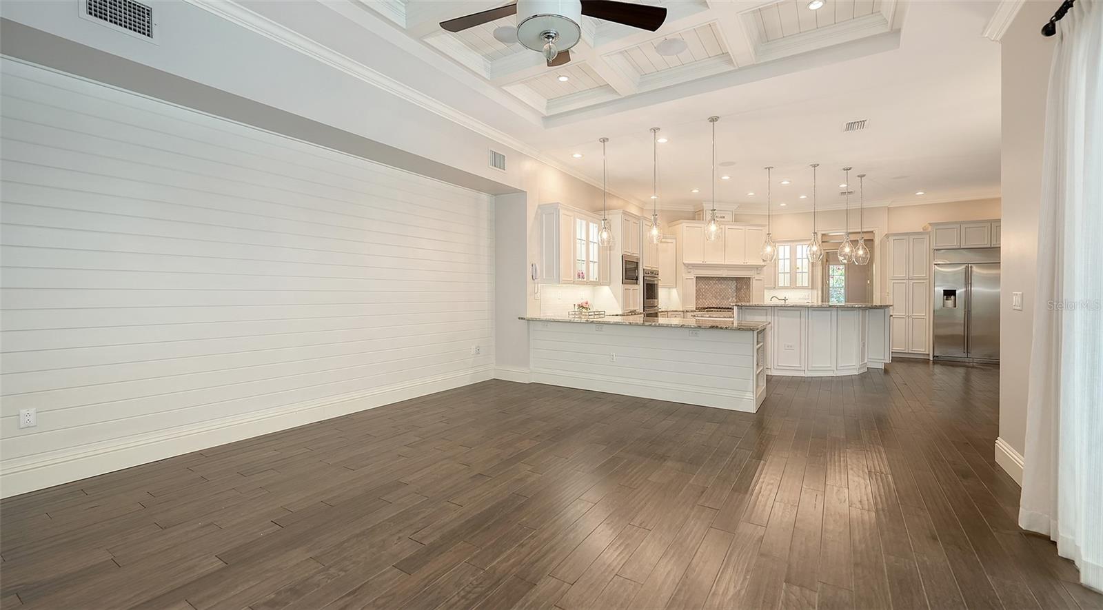 A4656708 Property Photo