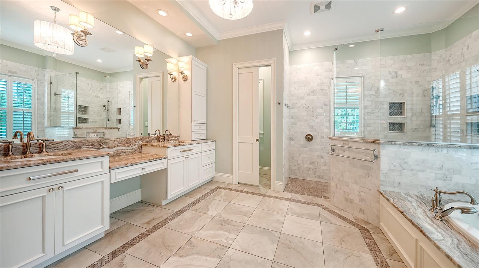 A4656708 Property Photo