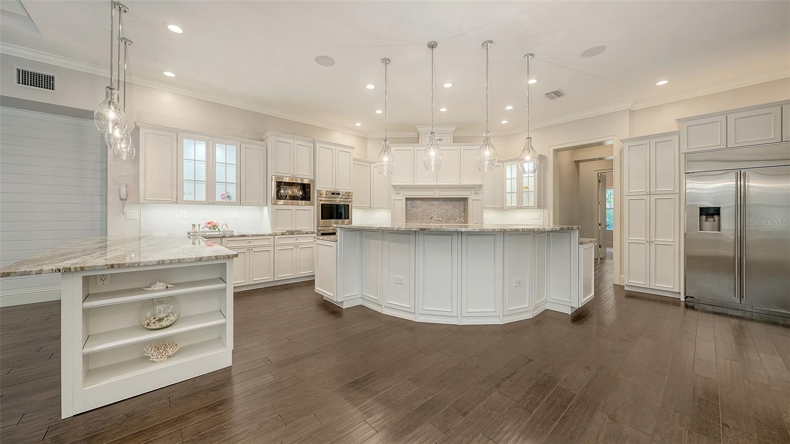 A4656708 Property Photo