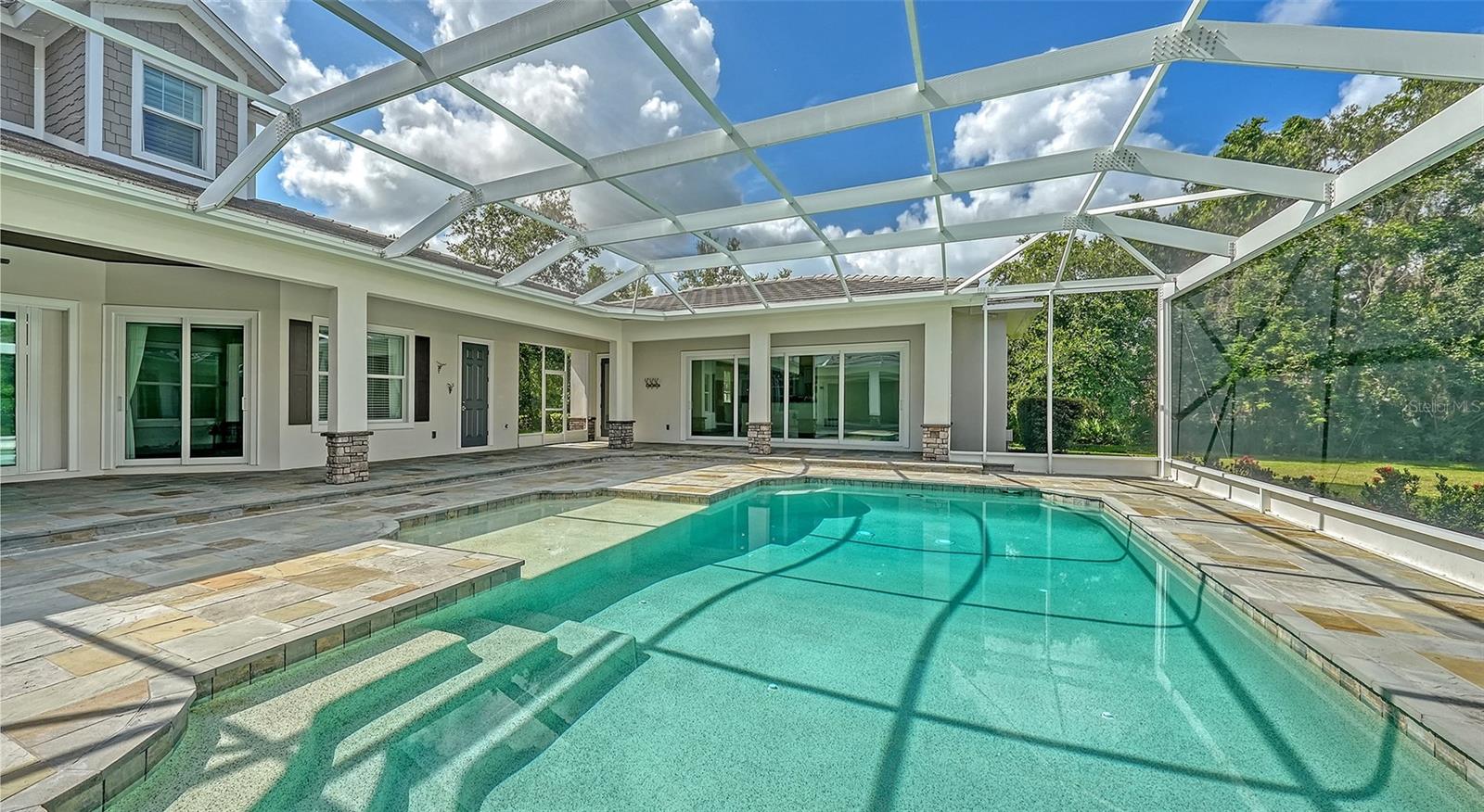 A4656708 Property Photo