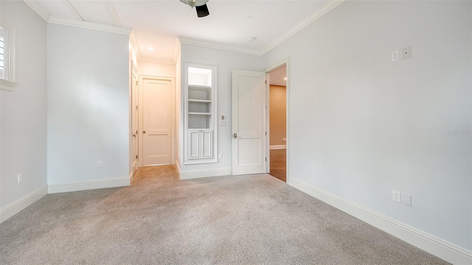 A4656708 Property Photo