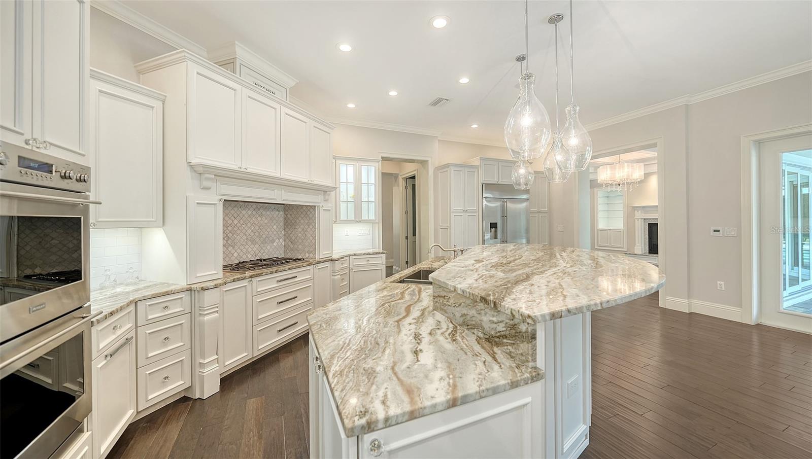 A4656708 Property Photo