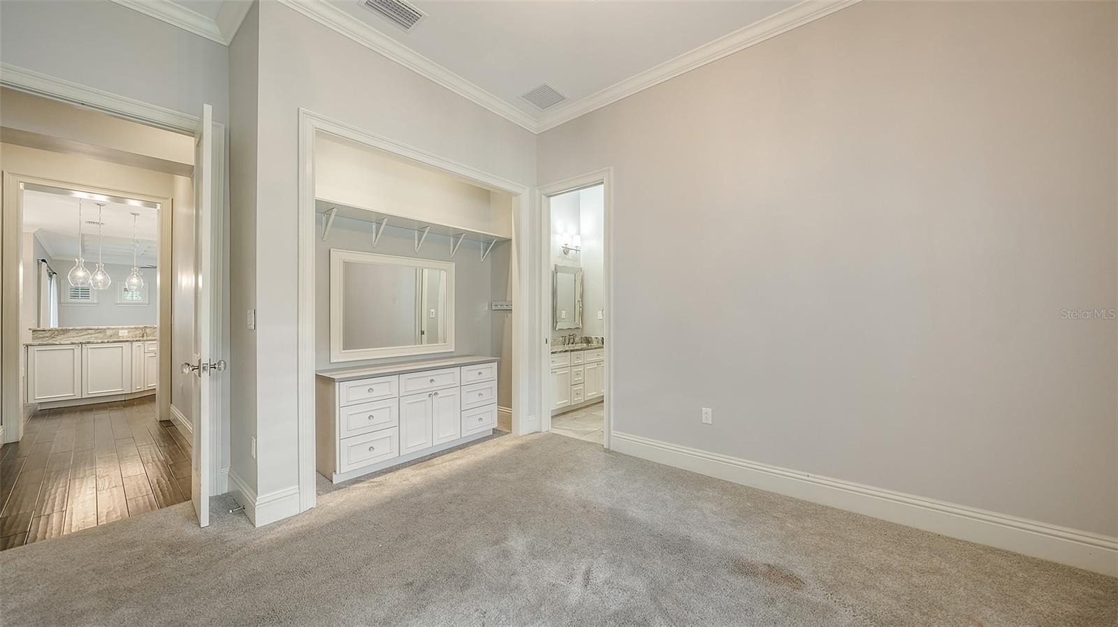 A4656708 Property Photo