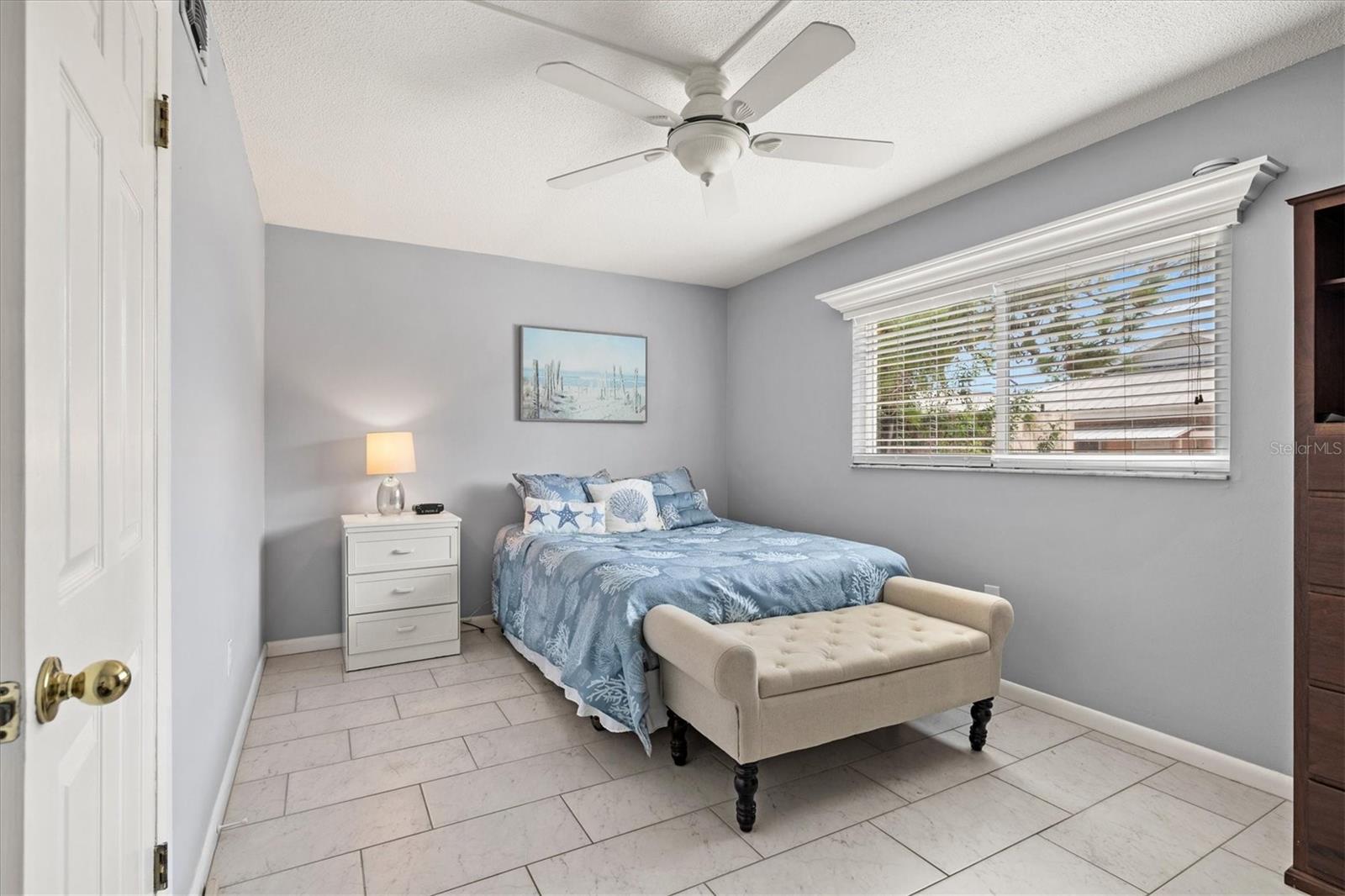 N6139398 Property Photo