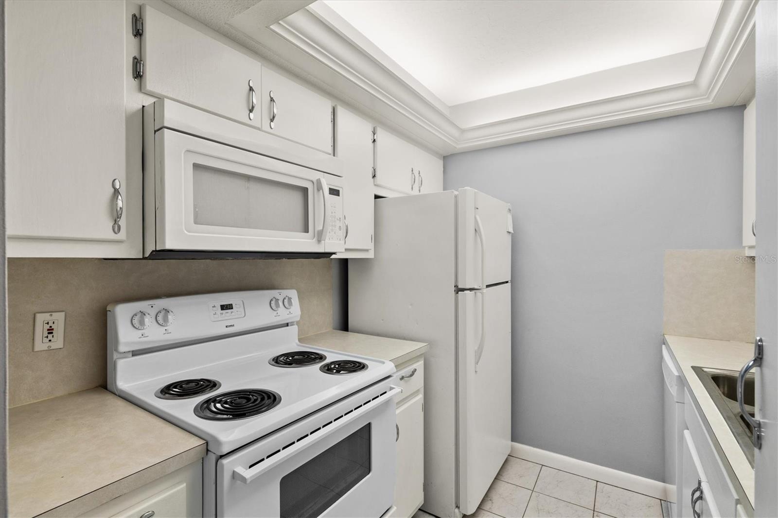 N6139398 Property Photo