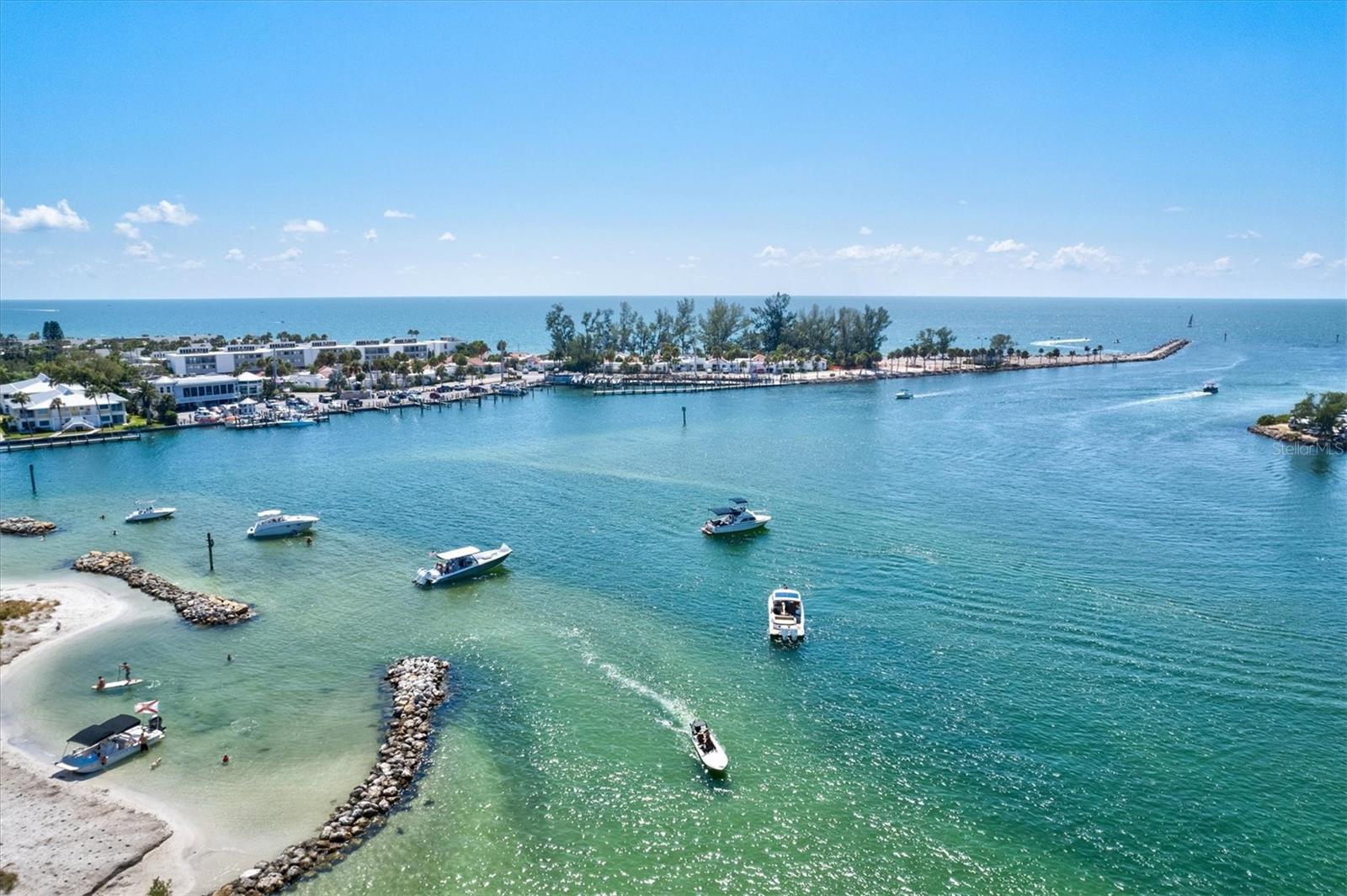 N6139398 Property Photo