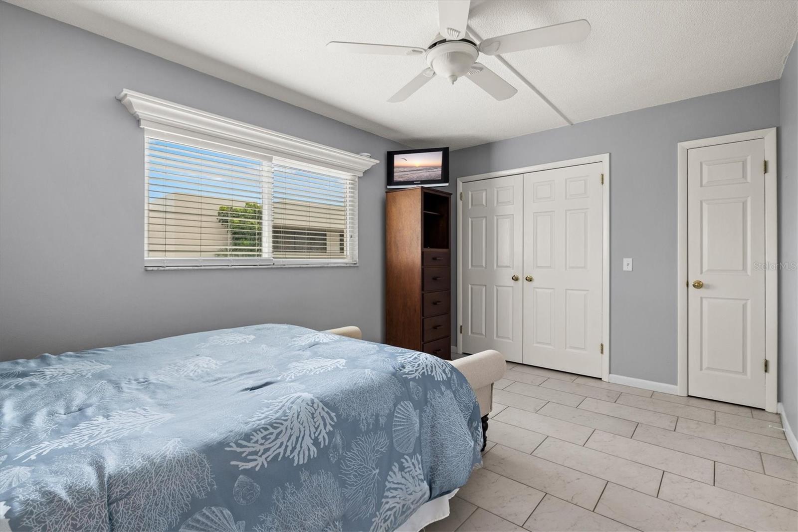 N6139398 Property Photo