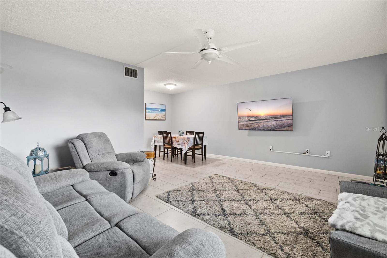 N6139398 Property Photo