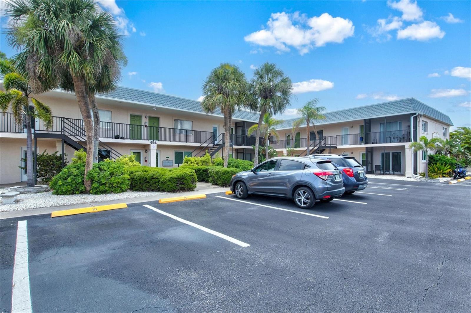 N6139398 Property Photo