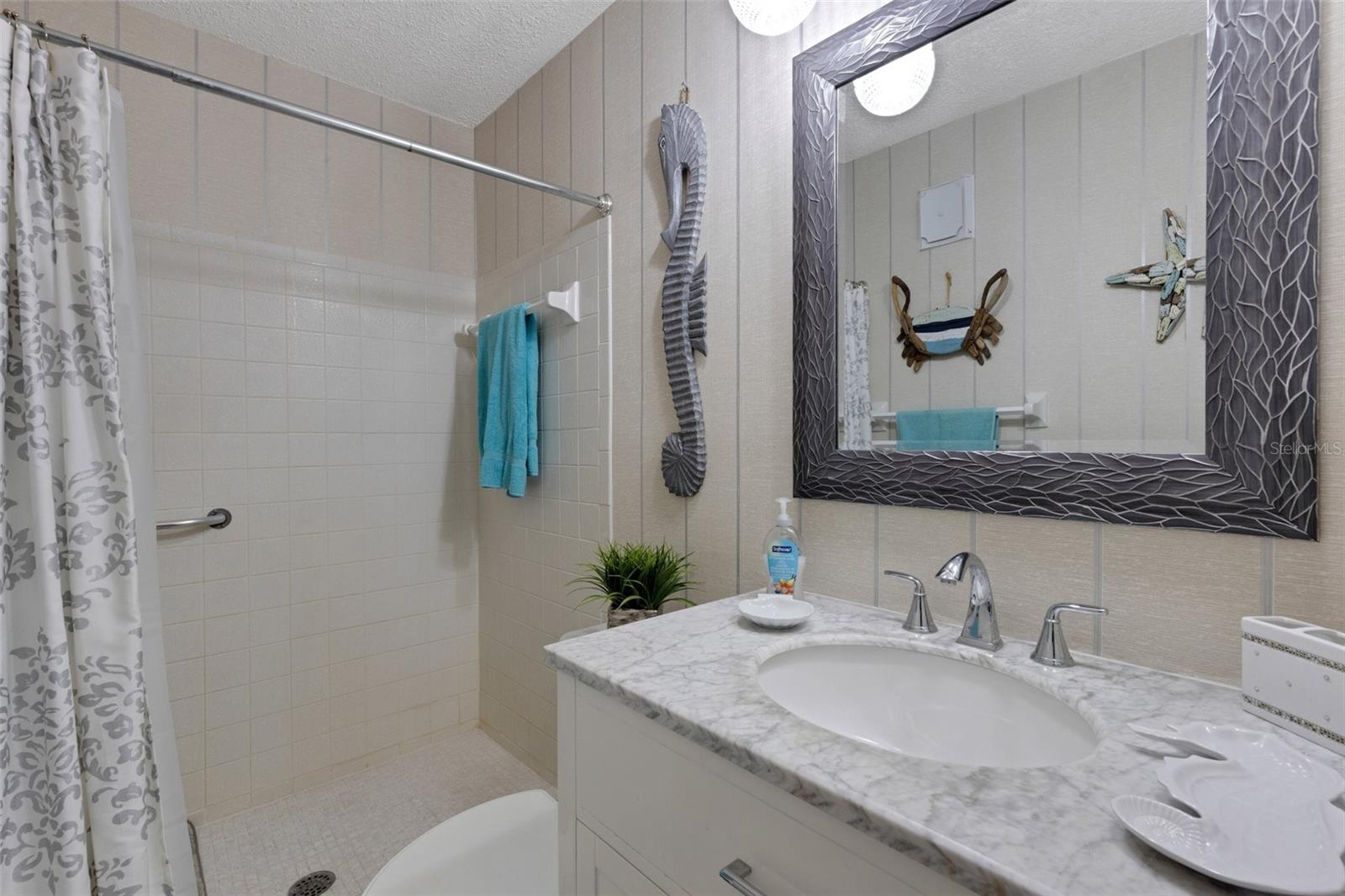 221 FERNWOOD CIR #221, SEMINOLE, FL, 33777