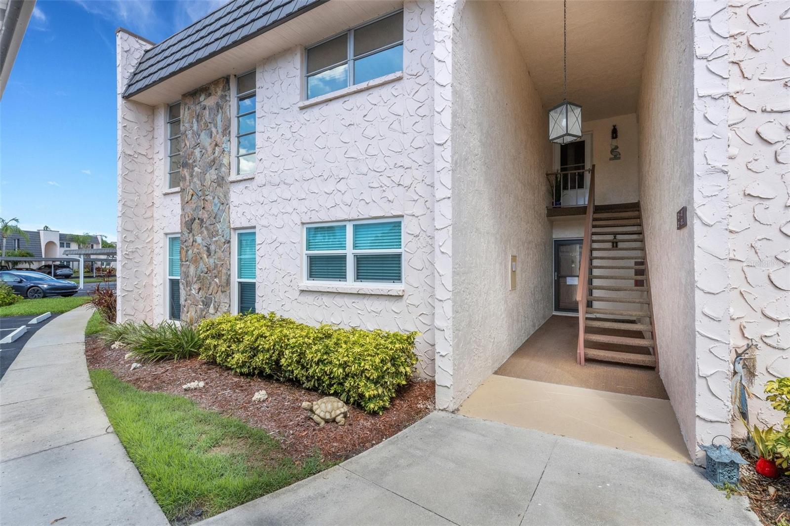 221 FERNWOOD CIR #221, SEMINOLE, FL, 33777