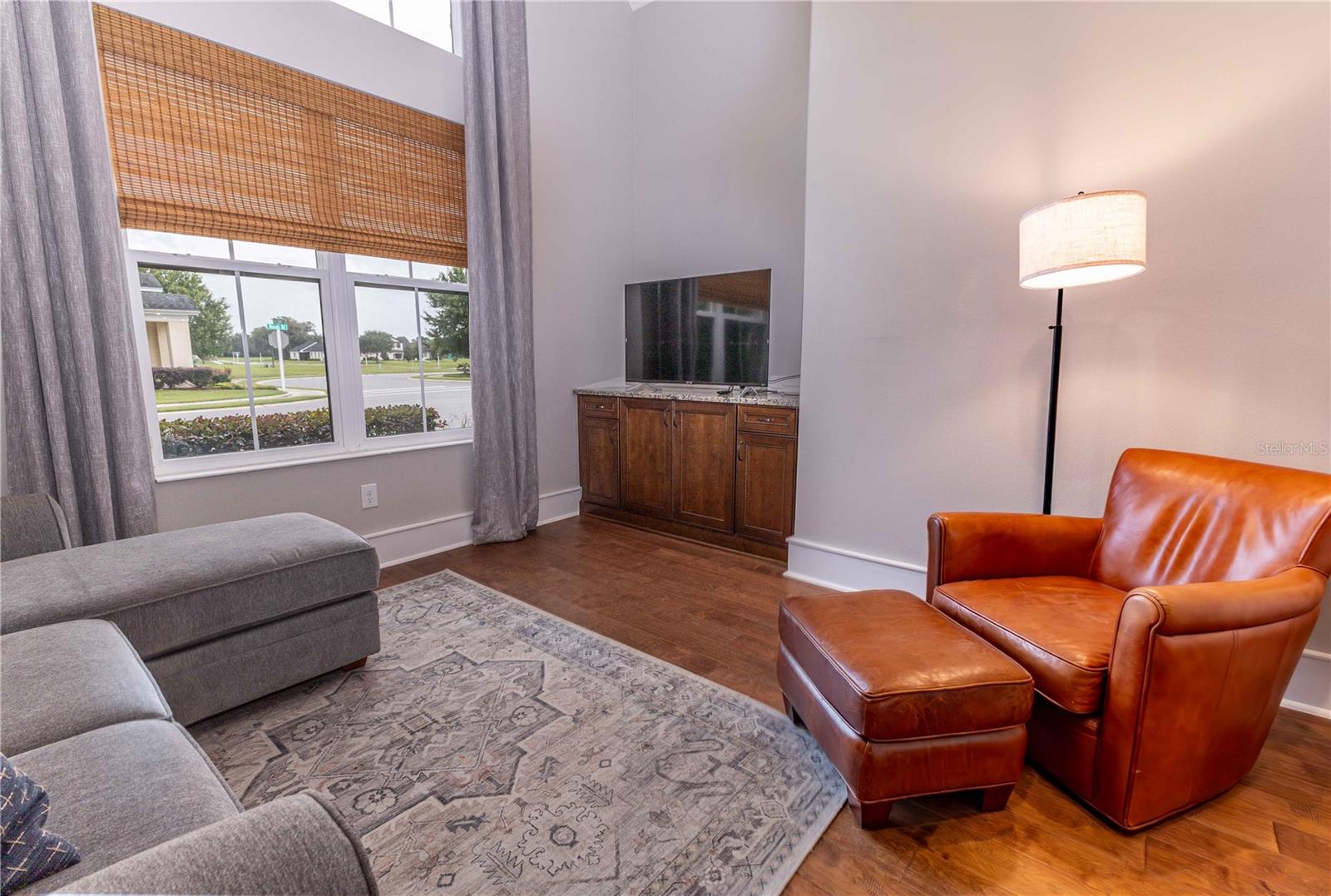 10592 WOODS DR, OXFORD, FL, 34484