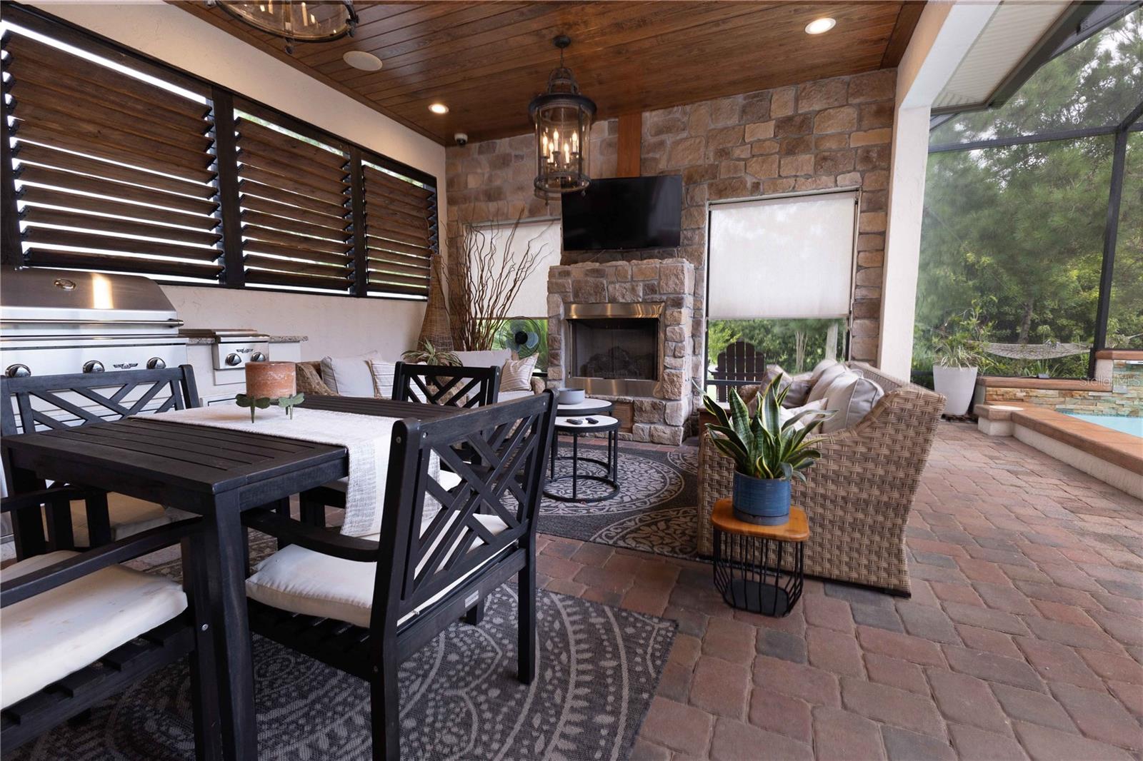 10592 WOODS DR, OXFORD, FL, 34484