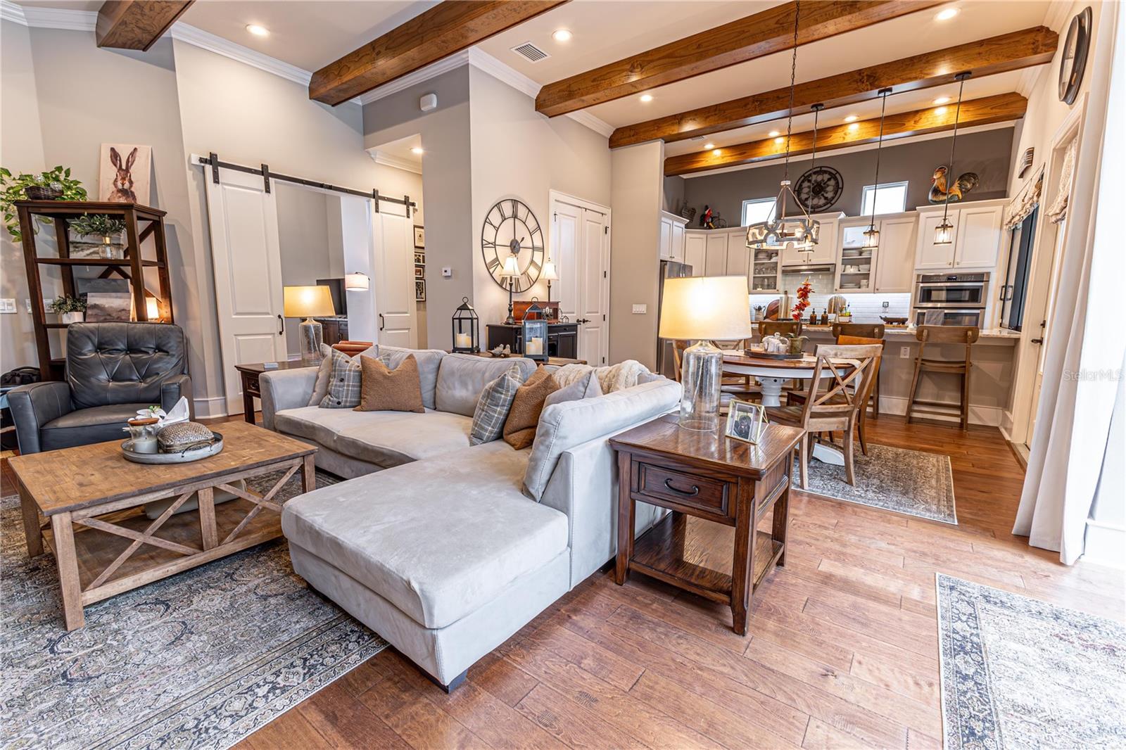 10592 WOODS DR, OXFORD, FL, 34484