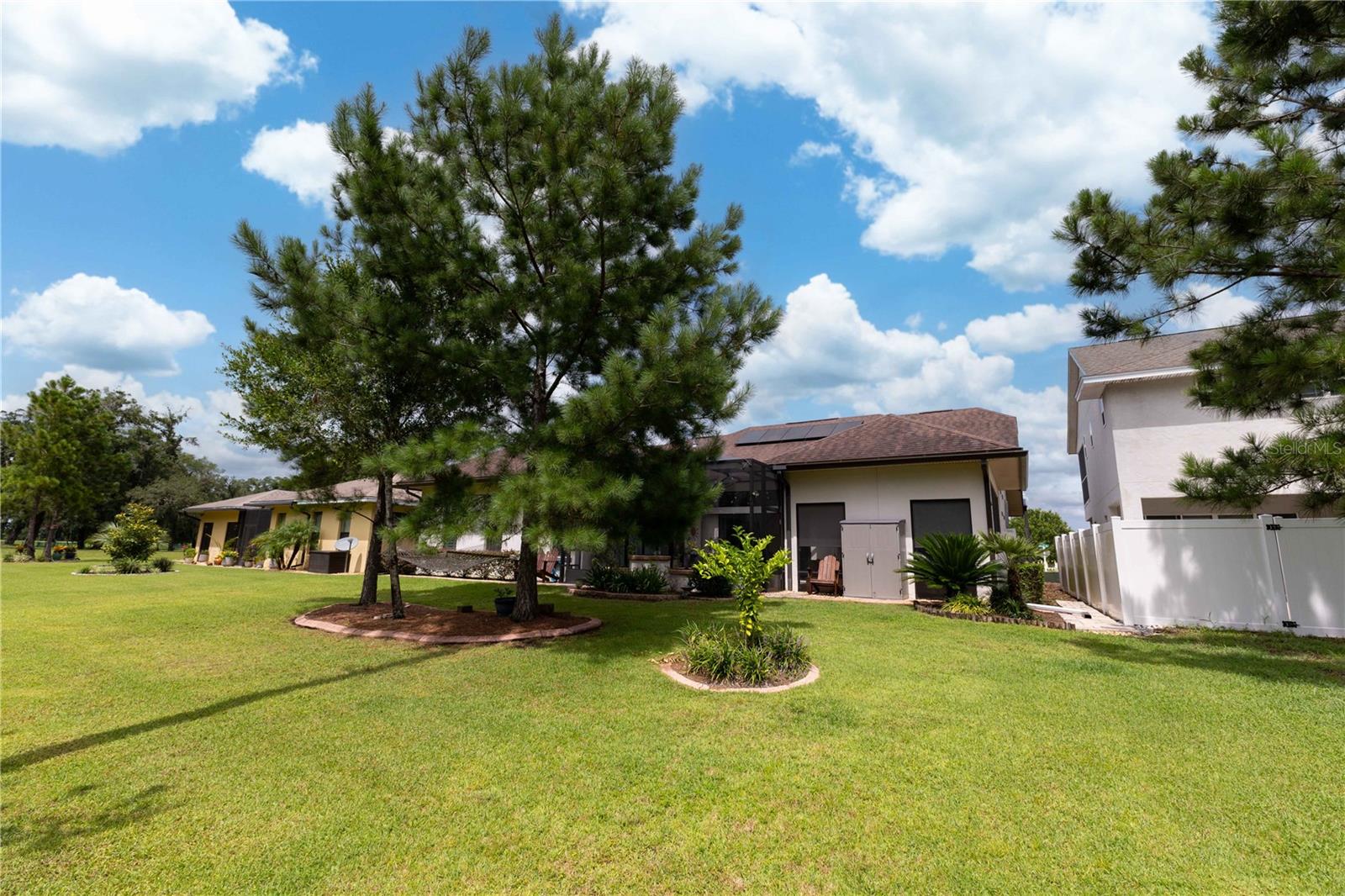 10592 WOODS DR, OXFORD, FL, 34484