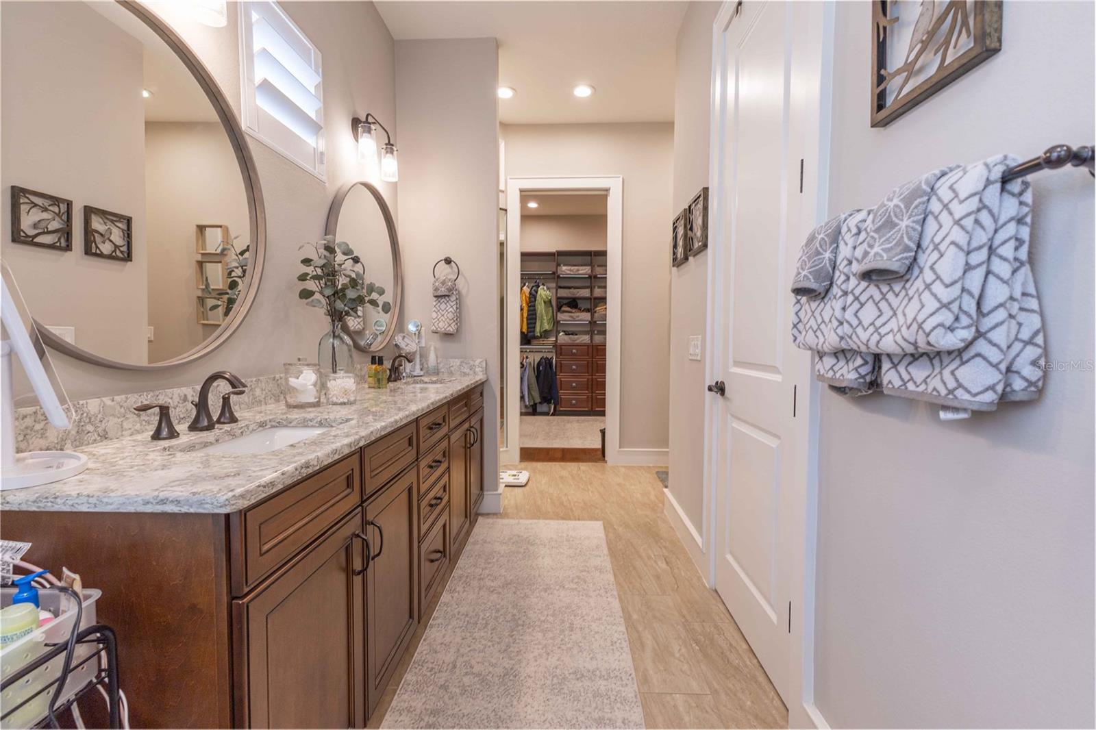 10592 WOODS DR, OXFORD, FL, 34484