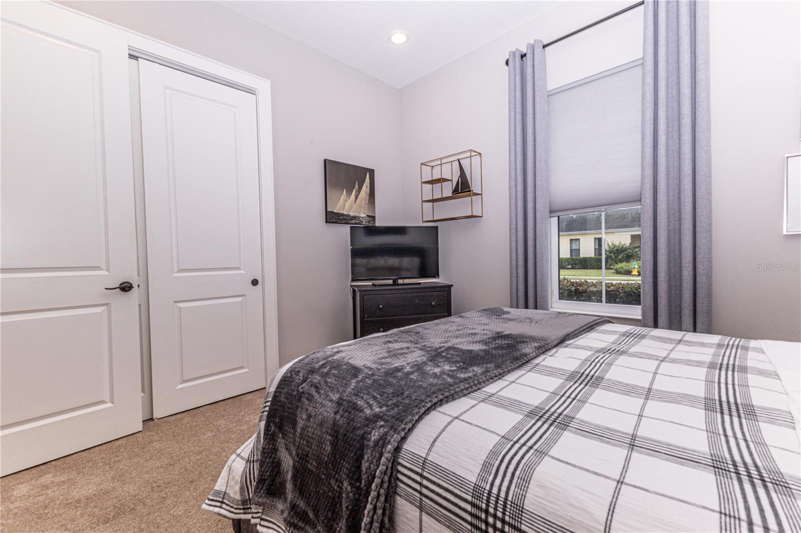 10592 WOODS DR, OXFORD, FL, 34484