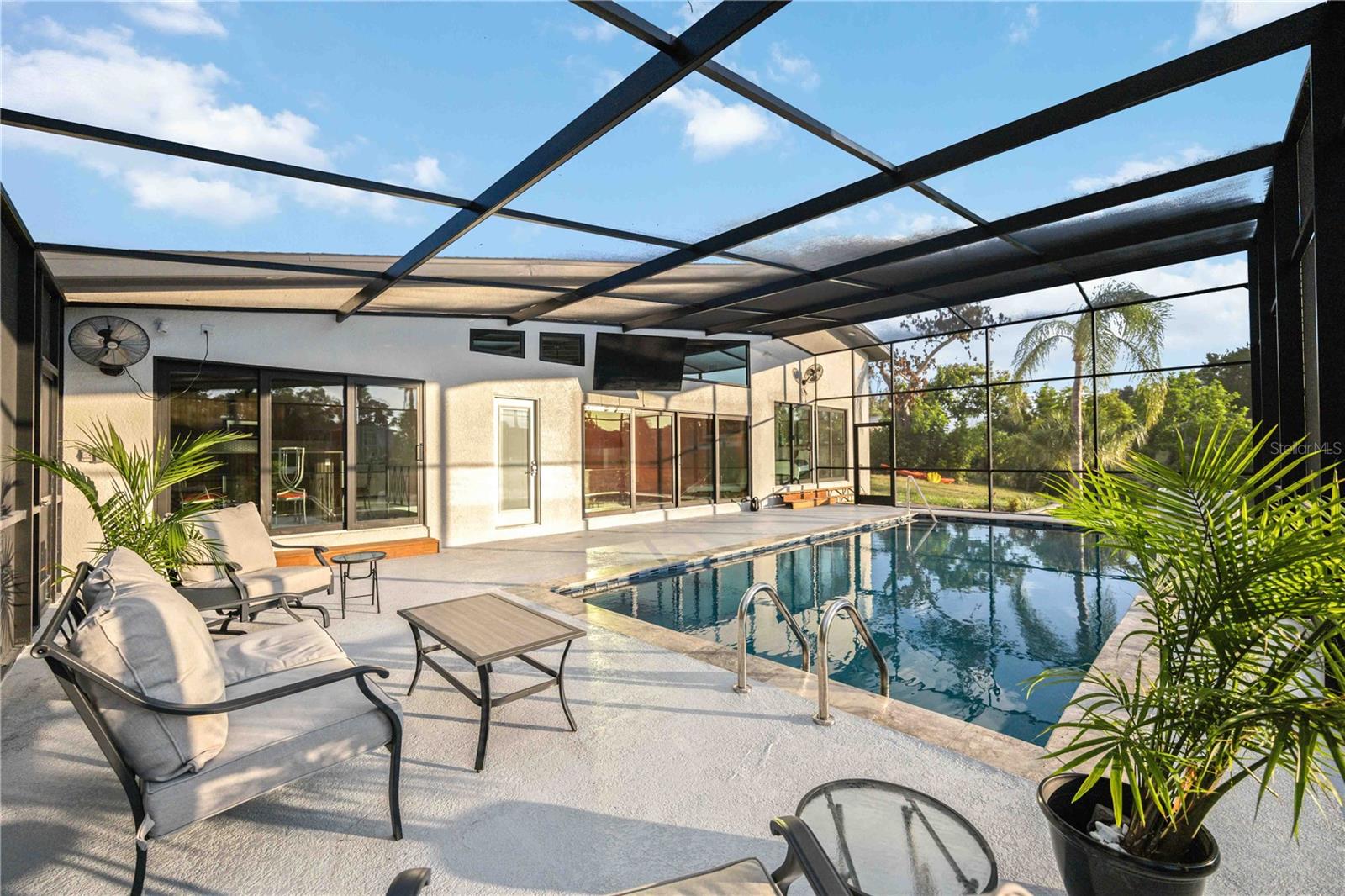 A4656746 Property Photo