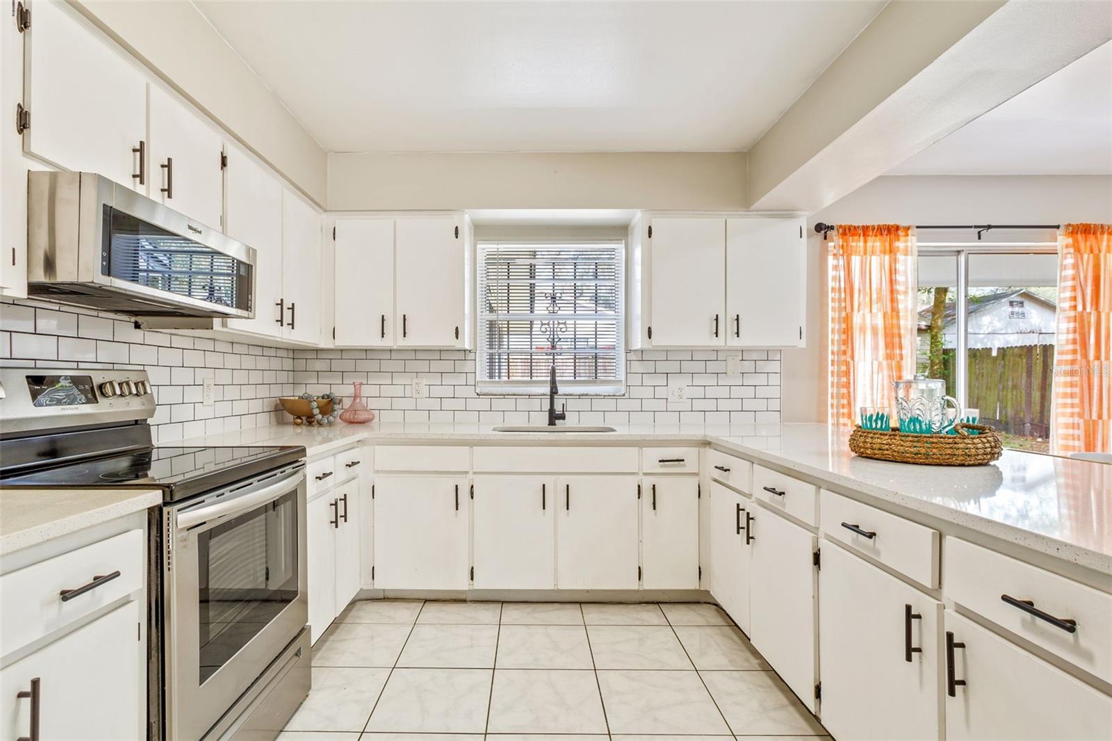 4202 E OKARA RD, TAMPA, FL, 33617