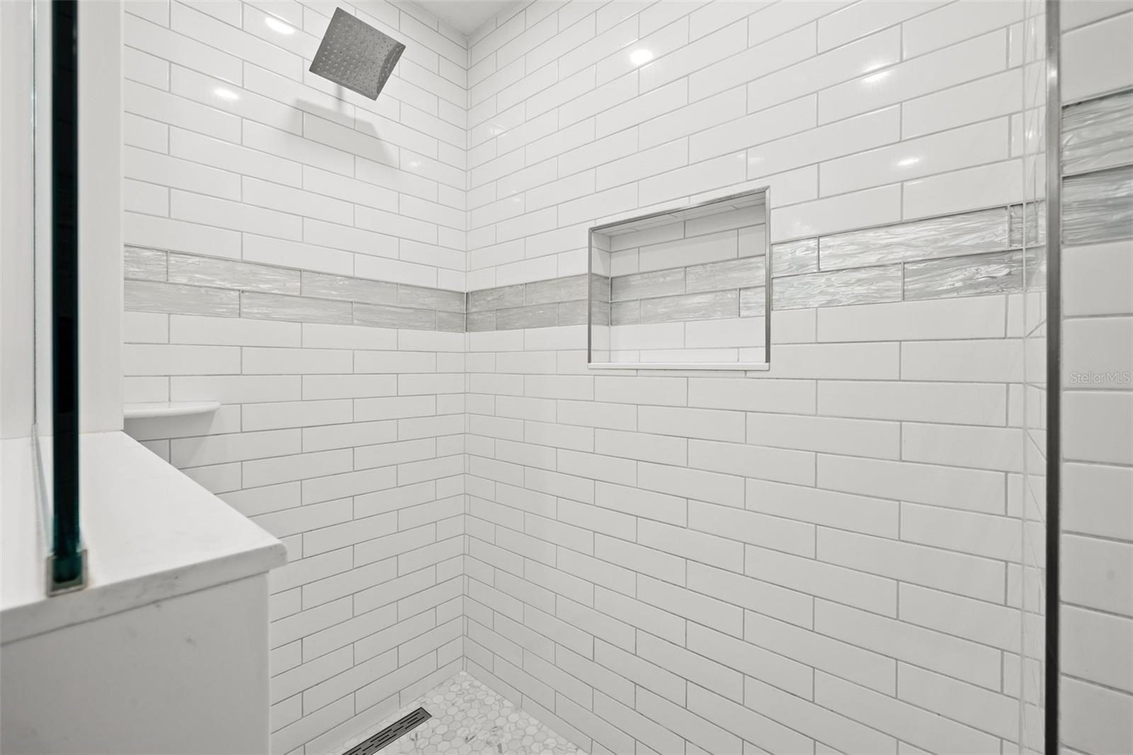 A4656774 Property Photo