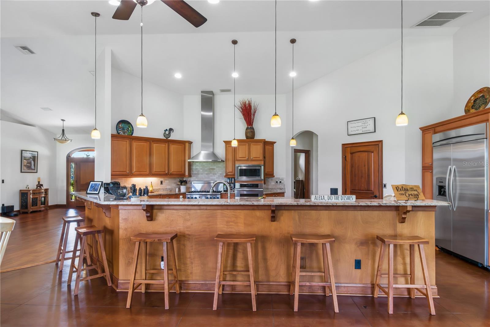 OM704207 Property Photo