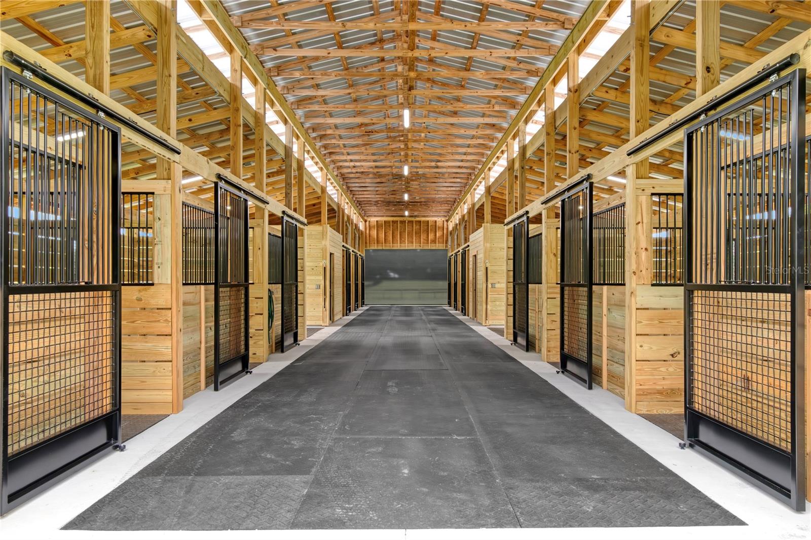 OM704207 Property Photo